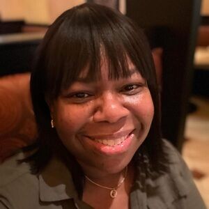 Meet your Posher, Debra